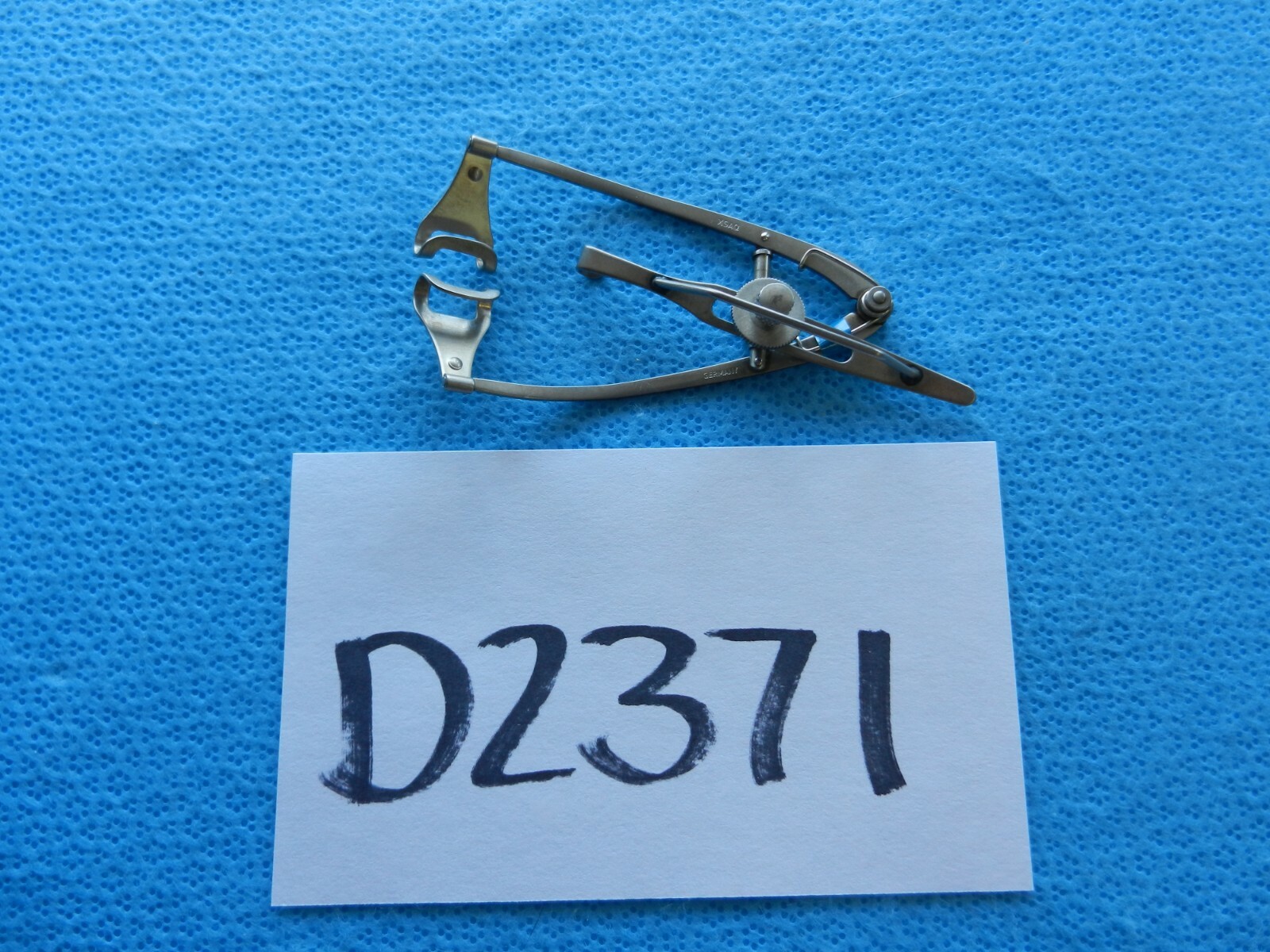 D2371 V. Mueller Surgical Guyton-Park Eye Speculum OP120