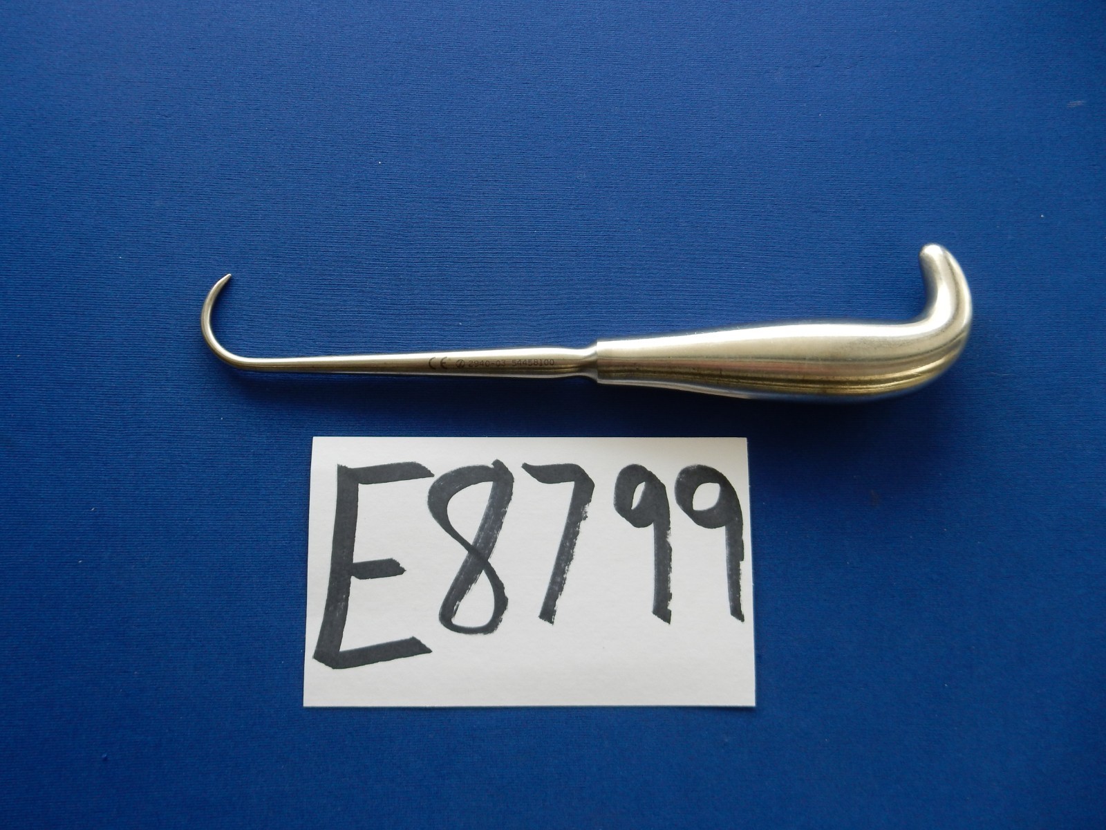Zimmer 2940-03 Medium Bone Hook 9″ Sharp