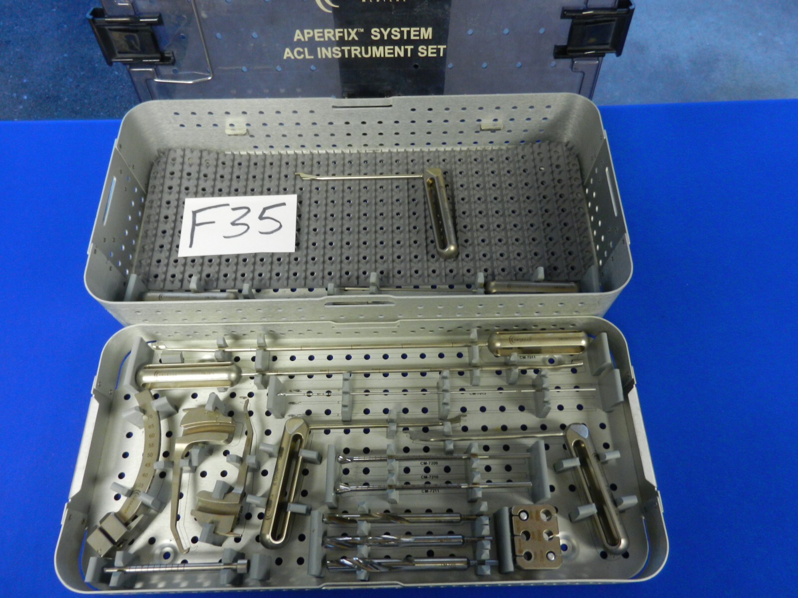 F35 Cayenne Medical Aperfix System ACL Instrument Set