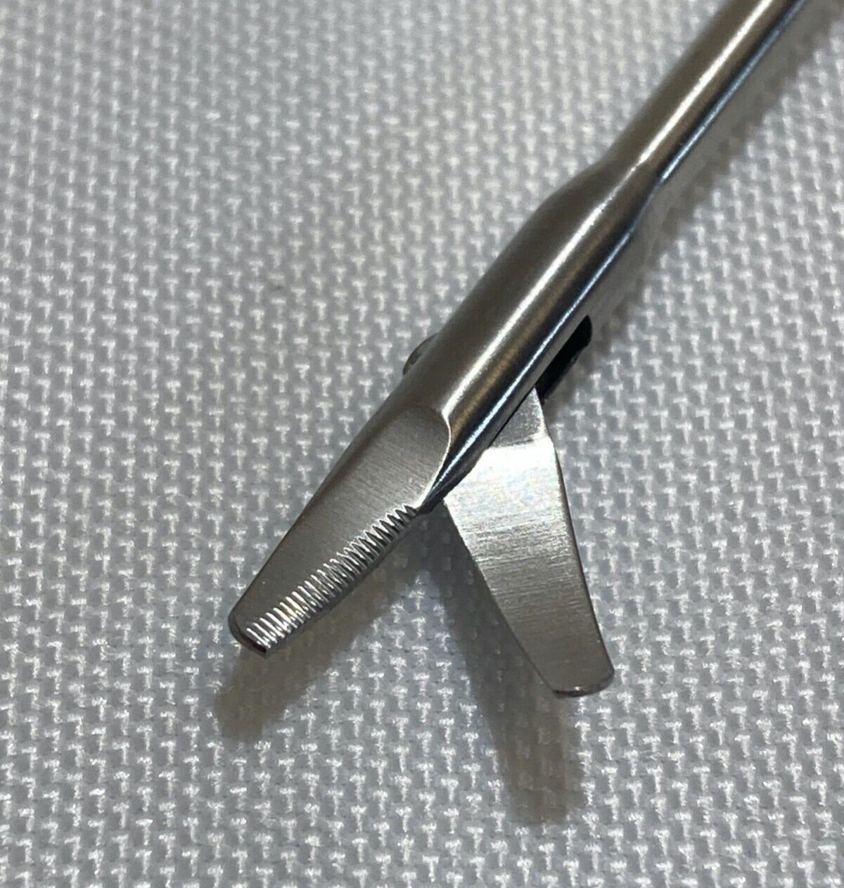 Karl Storz 8594TC Laryngeal Scissor Heavy 10mm Right Curve Blade 3mm x 23cm ENT