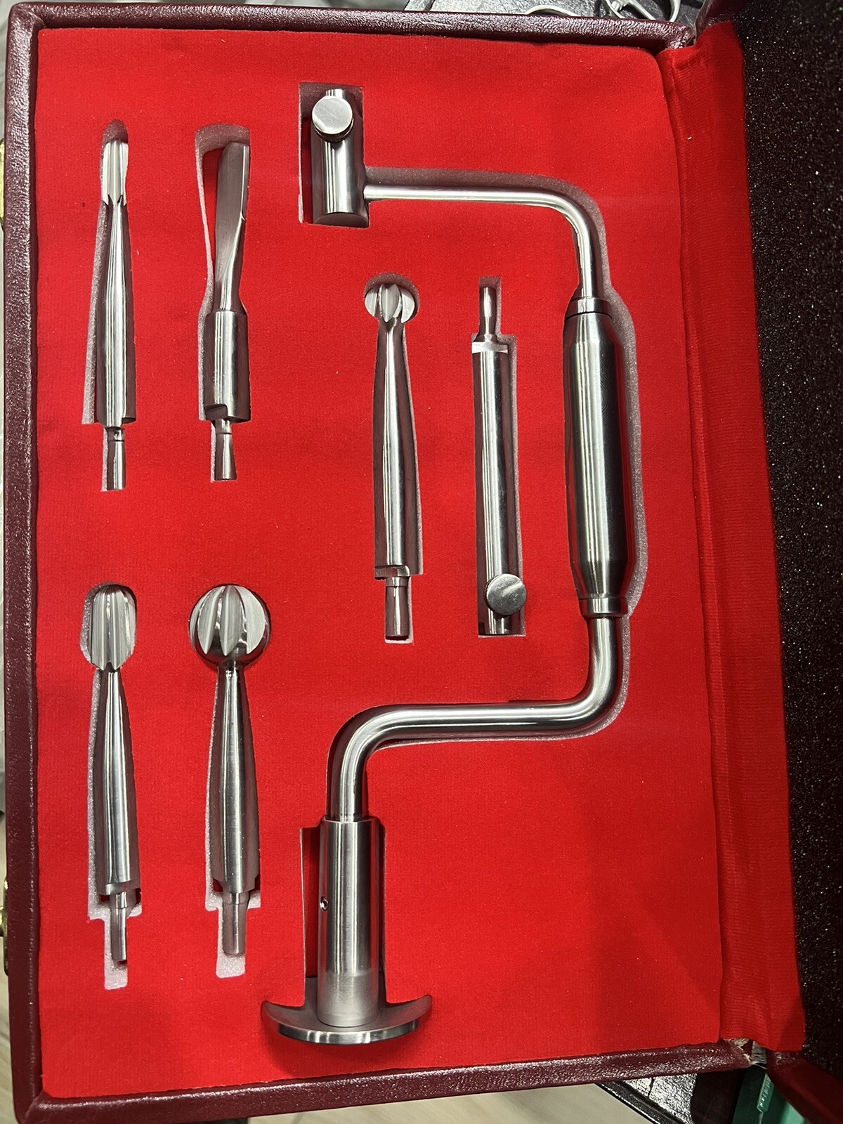 Hudson brace Set Of 7 Pieces ( 4 Burr , 1 Perforator, 1 Extension )