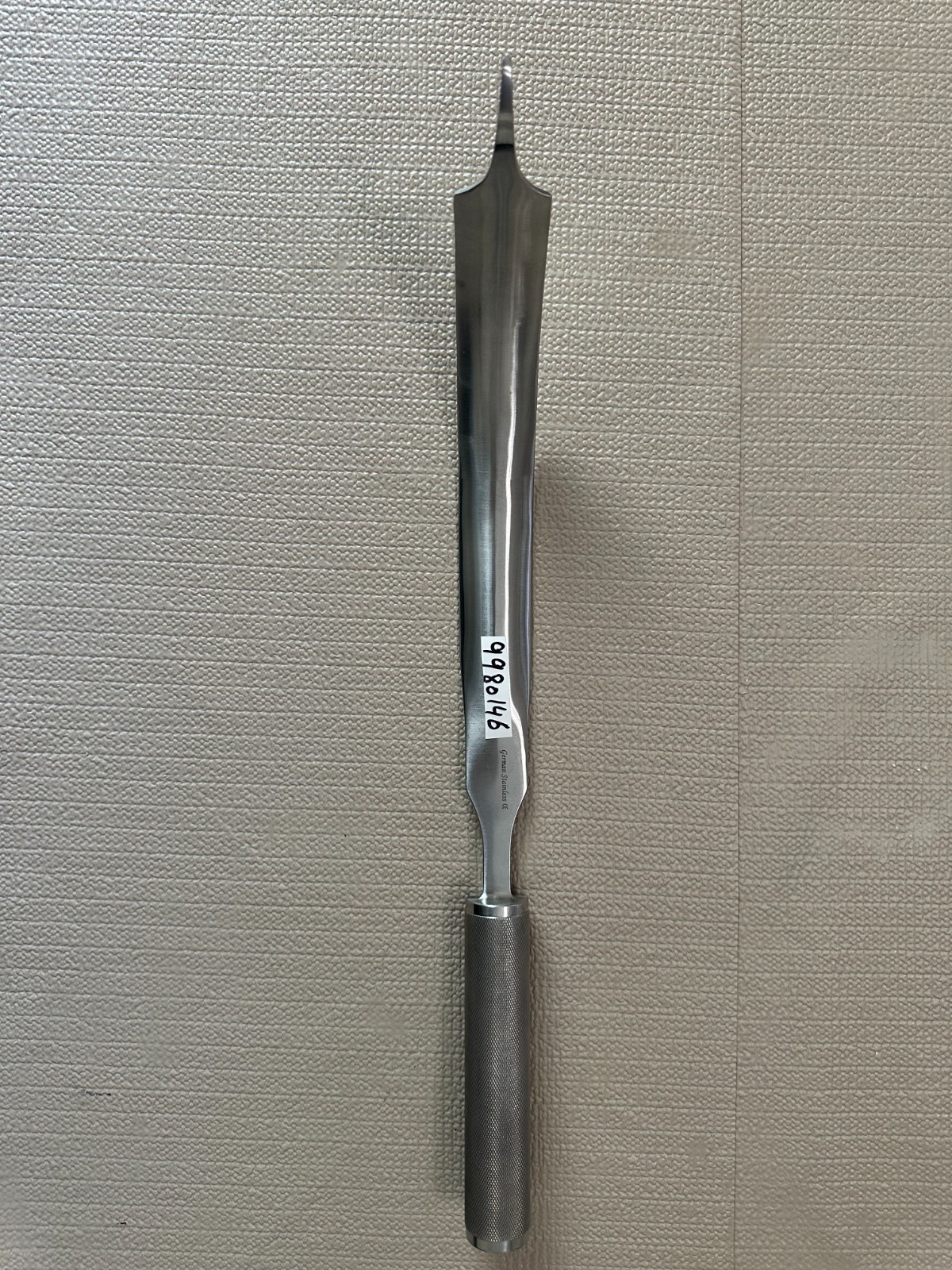 WM9980146—–BIG HOHMANN RETRACTOR FOR ( HIP SURGERY)