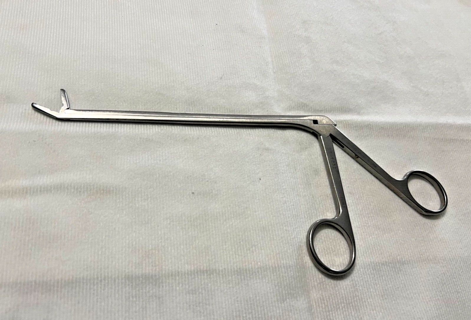 Codman 53-1232 Cushing Intervertebral Disc Rongeur 2mmX10mm Up Angled 7″ Length