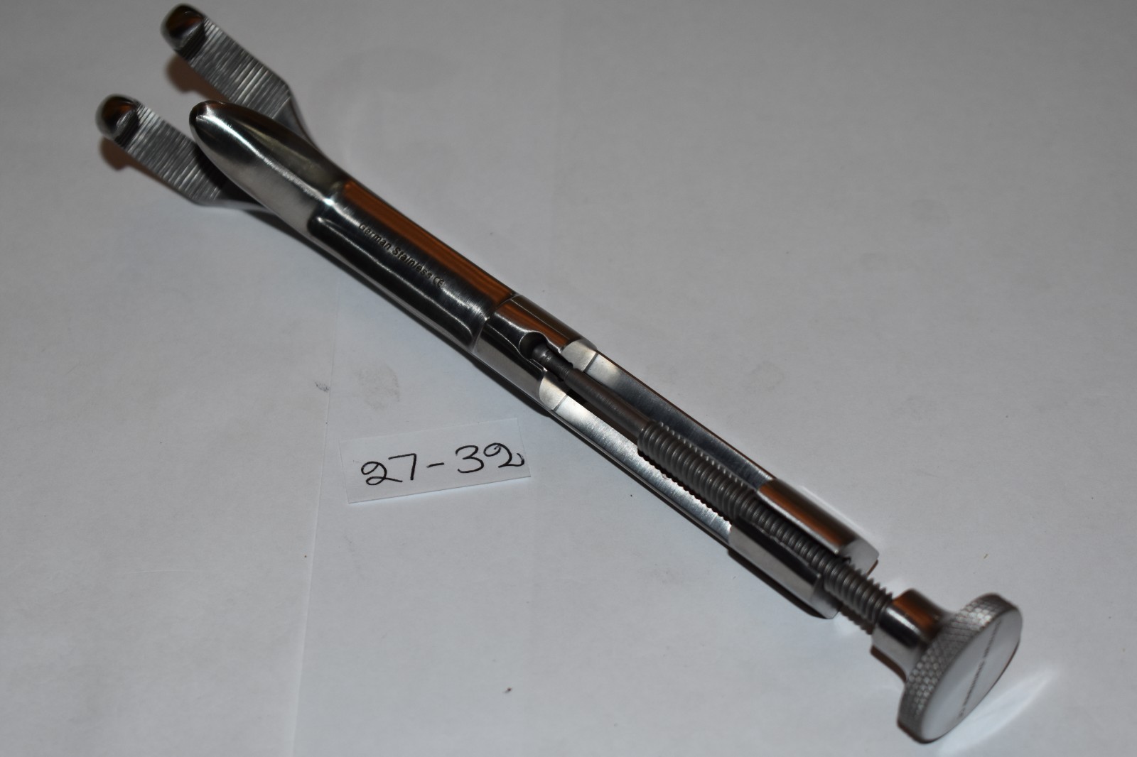 LOWMAN BONE CLAMP 7″ Calibrated in 1/8″ 1 x 2 Prong Jaws 1″ Wide