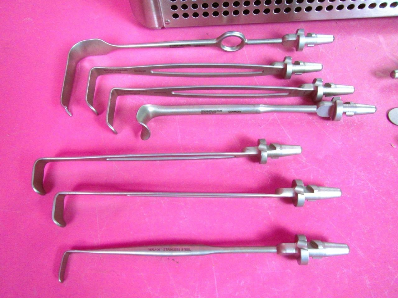 Zimmer Biomet Walter Lorenz WAL300 Surgical Assist Arm Universal Instrument Set