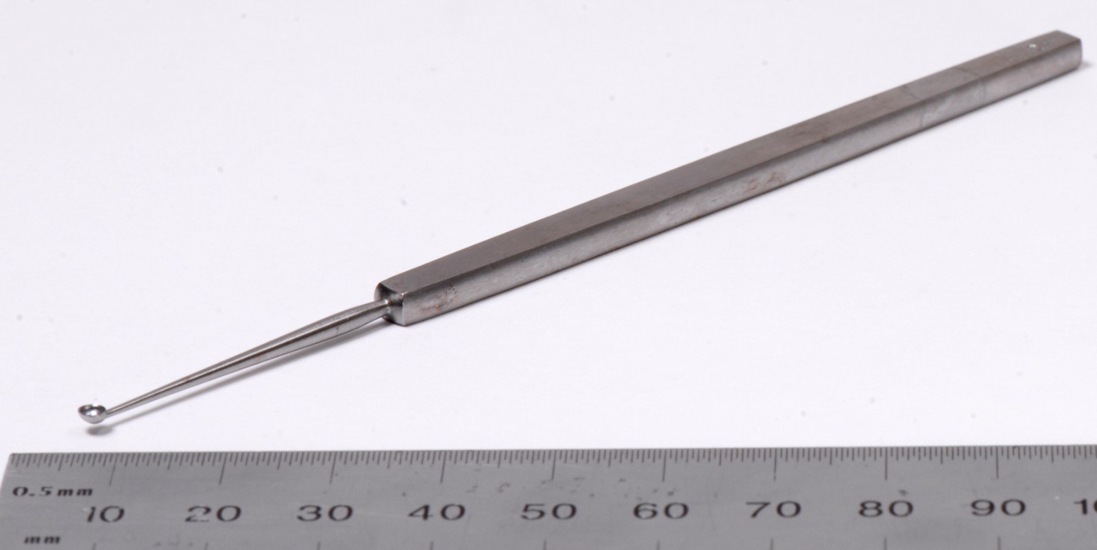 Integra Jarit 350-304 Chalazion Curette 5″ Surgical Size 2 Ophthalmic 2.5mm