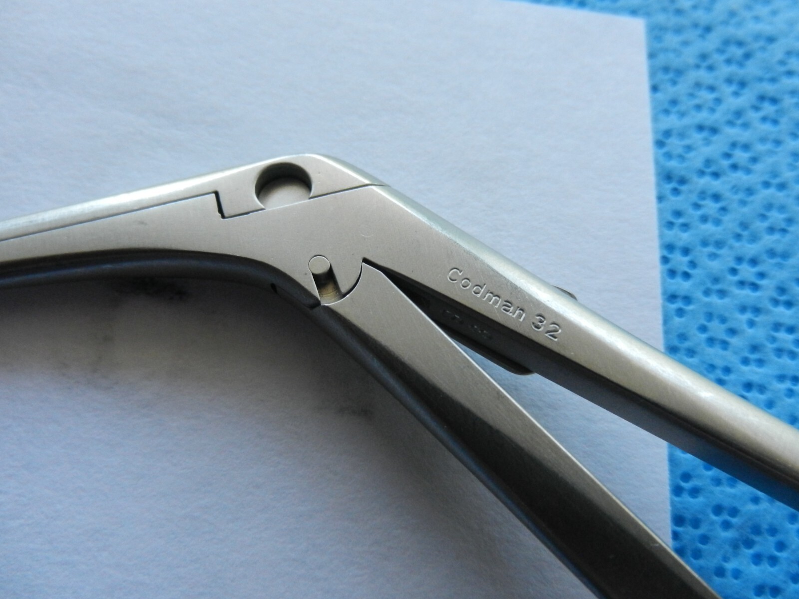D4584 Codman Symmetry Surgical 2 X 5mm Peapod Type IVD Rongeur