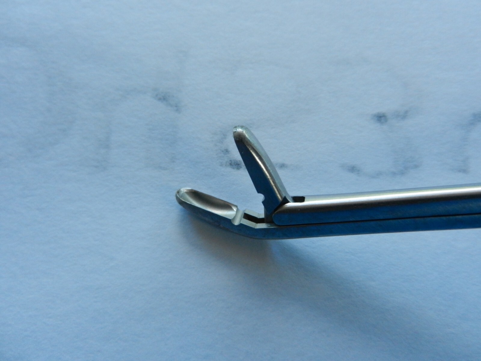 D4534 Life Instruments Surgical 4mm Up Biting IVD Rongeur 832-0704-1
