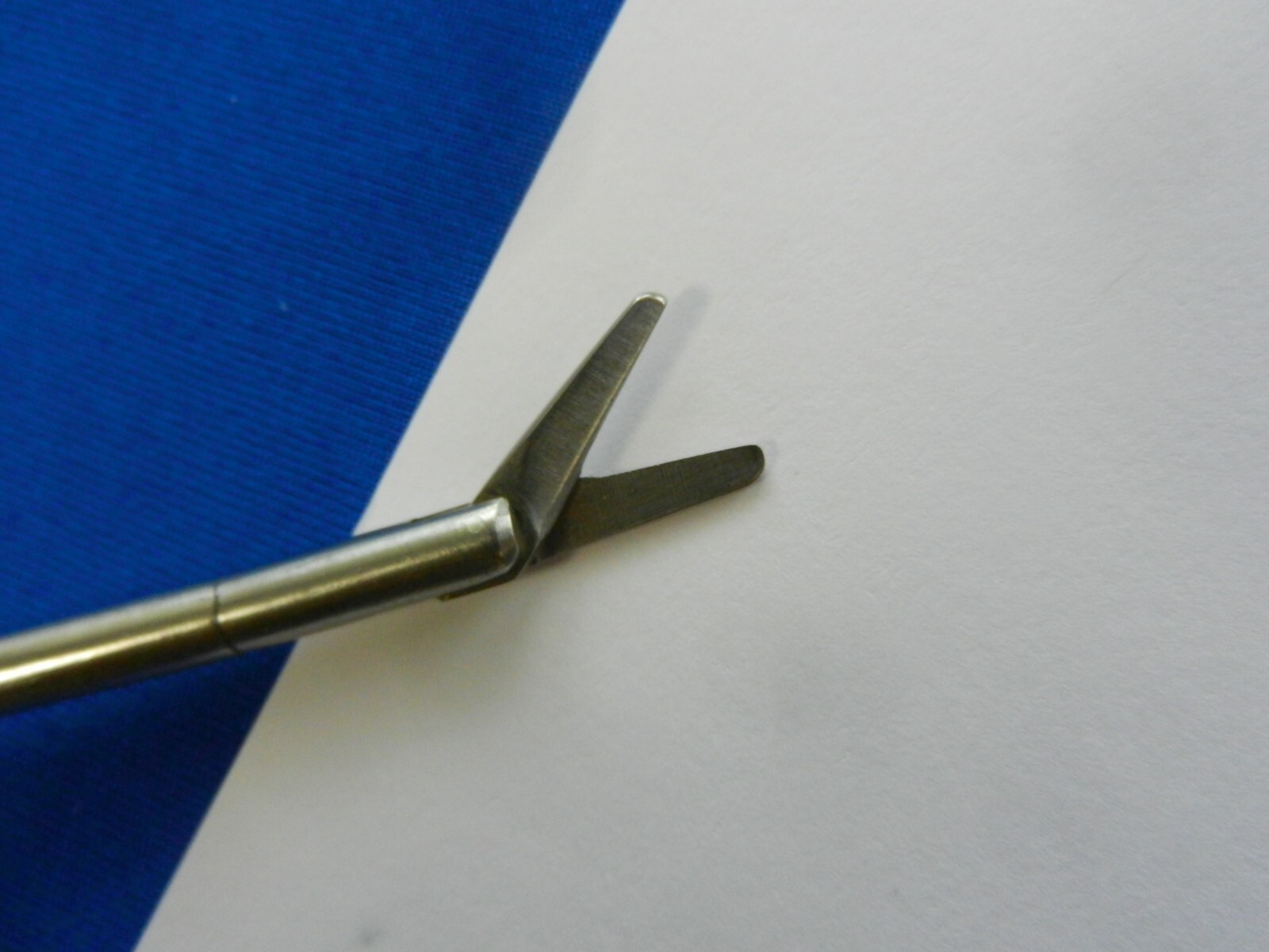 E1669 Jarit Surgical 5.0mm Laparoscopic Scissors 30cm Shaft Length