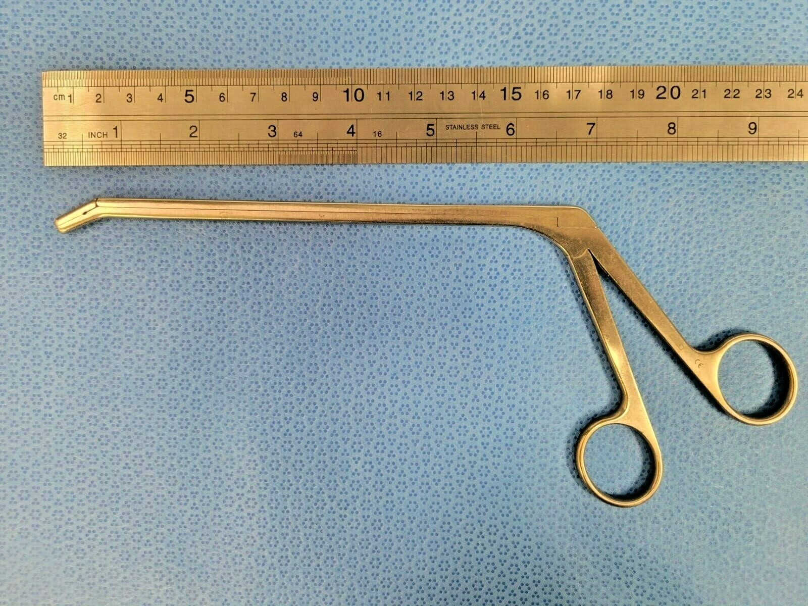 Codman 53-1242 4x10mm 7″ Angled Down Spurling Rongeur Orthopedic Nero