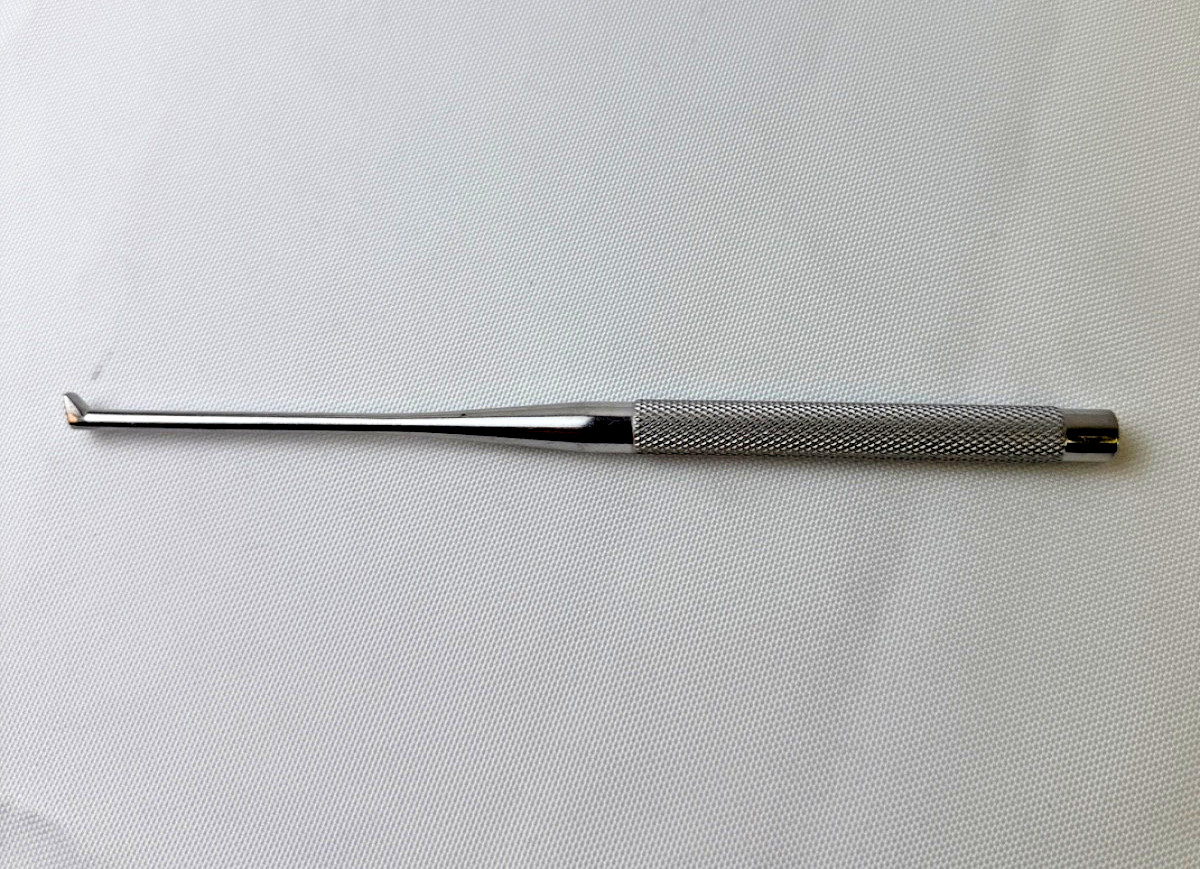 Codman 46-3021 Karlin Micro Offset Central Canal Impactor 4mm Wide Tip 7″ Neuro