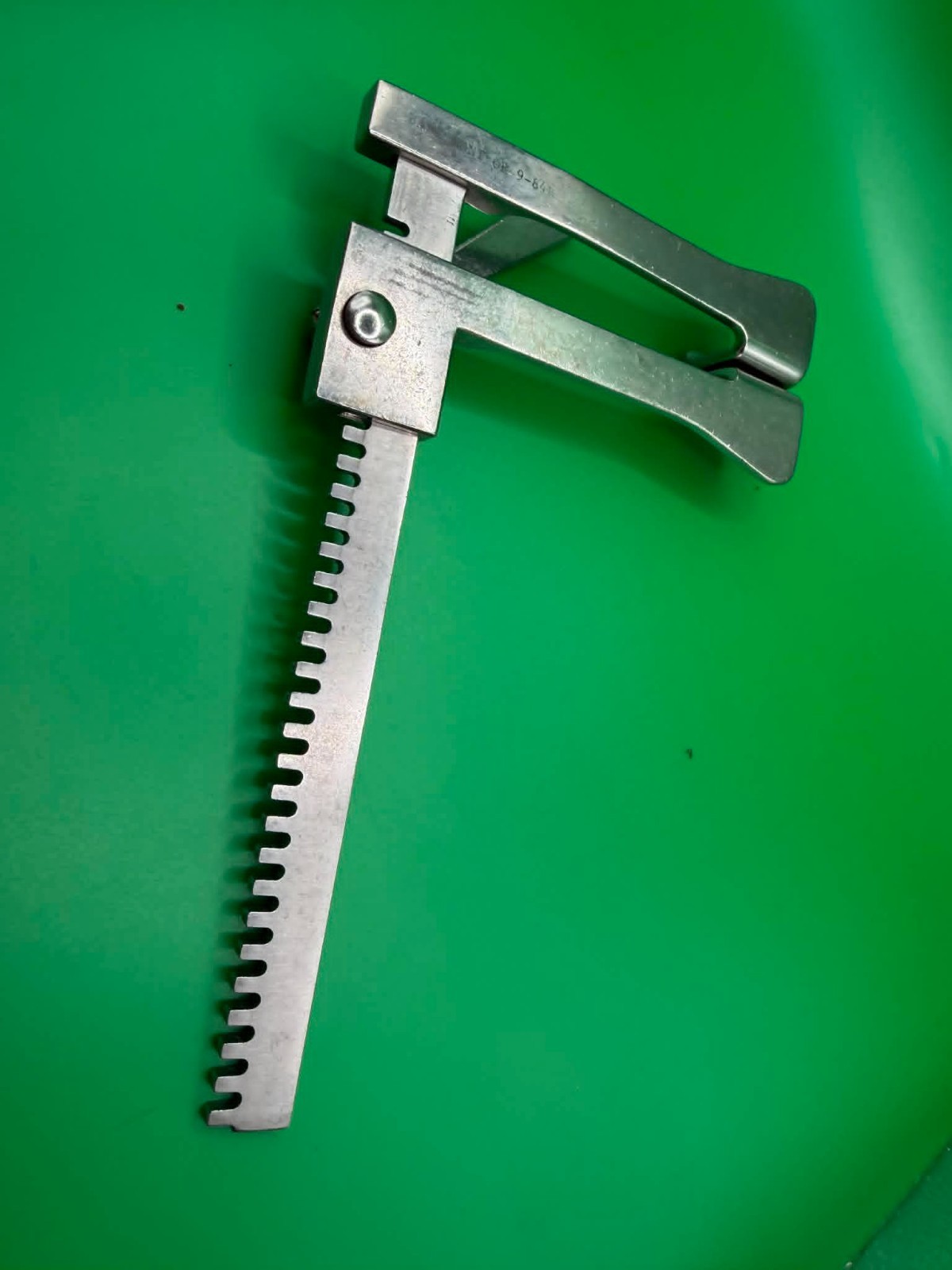 Sternal Retractor