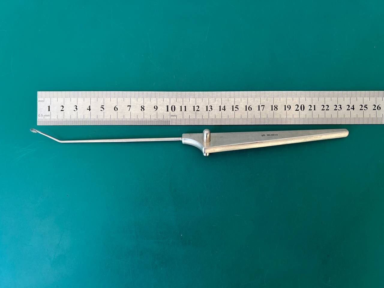 gs 30.0513 Rosetta Knife 9 1/2″, 3mm serrated, 30 degree left angle, triangular