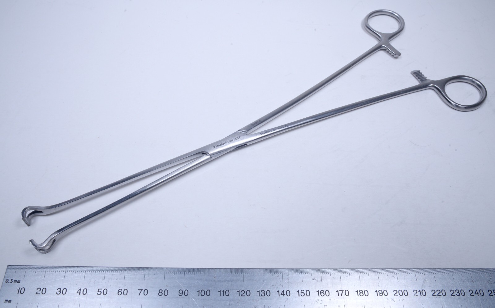 V. Mueller #SU5003 Babcock Tissue Holding Forceps 12″ Stainless Steel Surgical