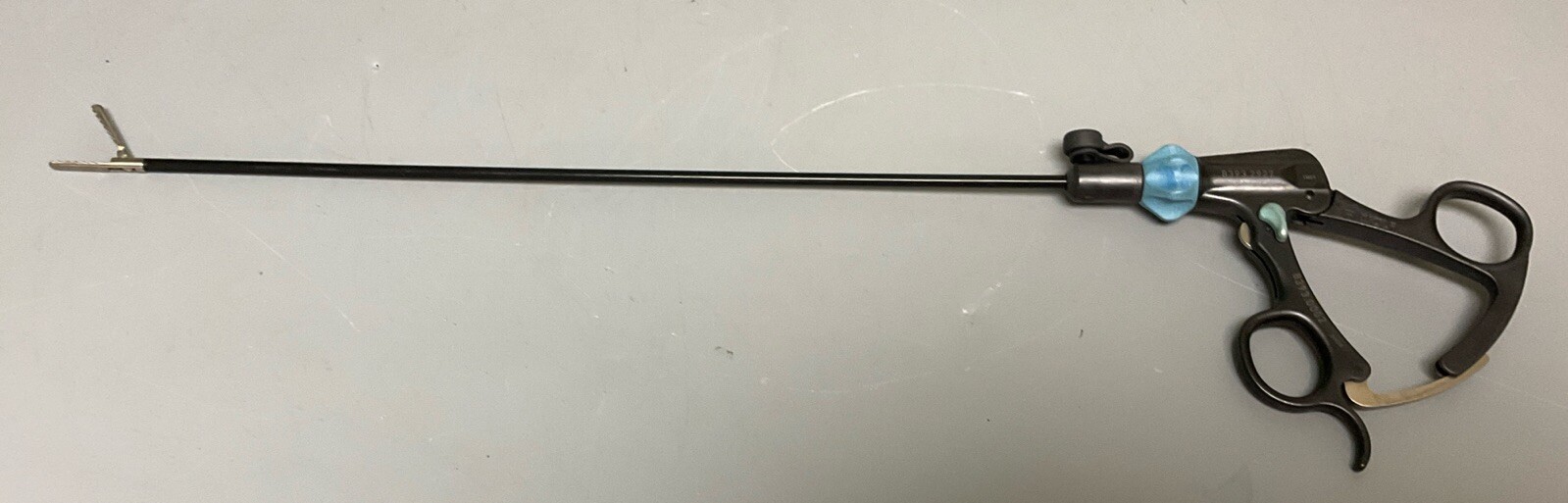 R. Wolf 8393.2927 Laparoscopic Grasping Forceps and Handle 8393.0002