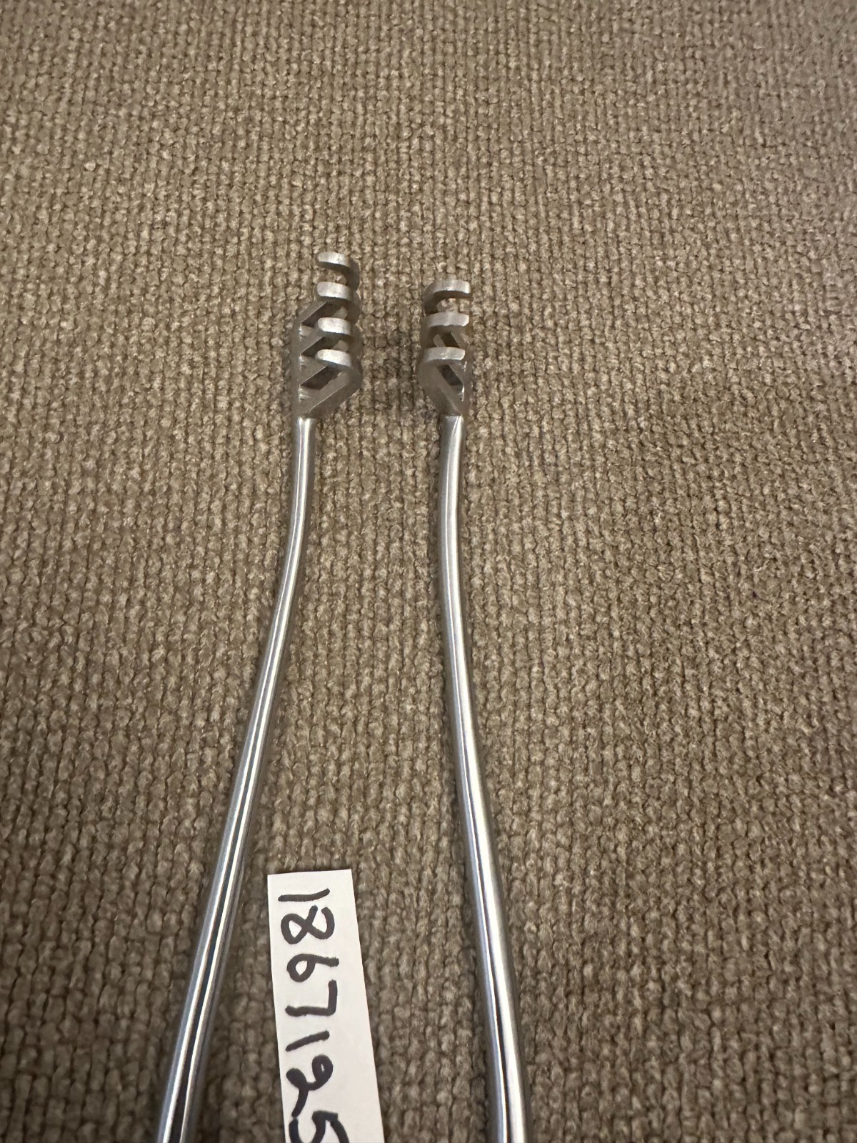 SET OF 2 PCS ORTHOPEDIC WEITLANER RETRACTOR 10″ SHARP & BLUNT 3X4 TEETH