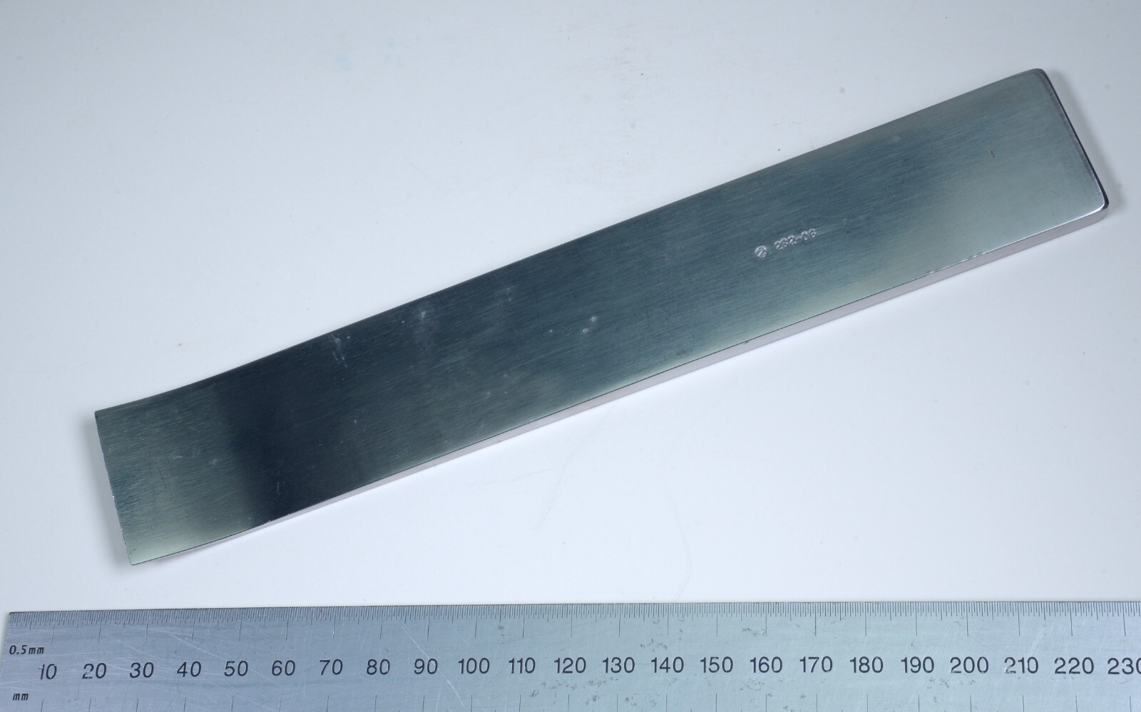 Zimmer #282-06 Lambotte Osteotome 8¾” Curved Stainless Surgical 1½” Wide