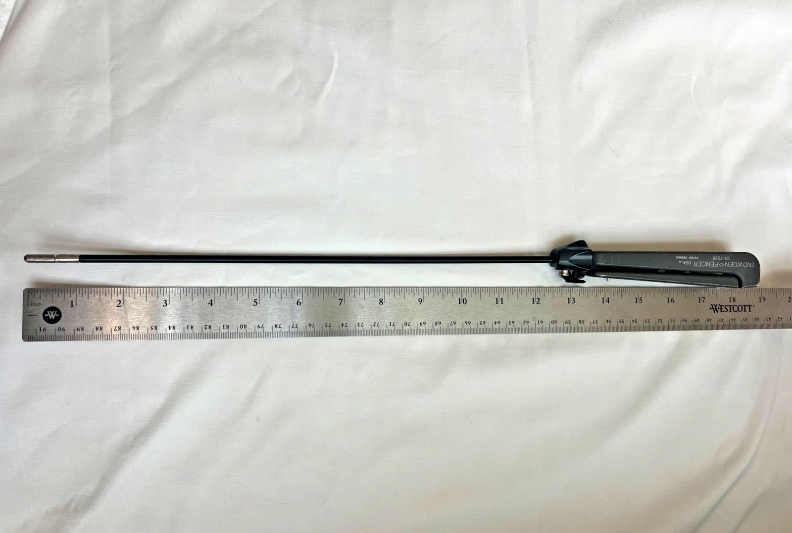 Snowden Pencer 90-7030 Laparoscopic Bullet Nose Diamond-Touch Grasper 5mm X 32cm