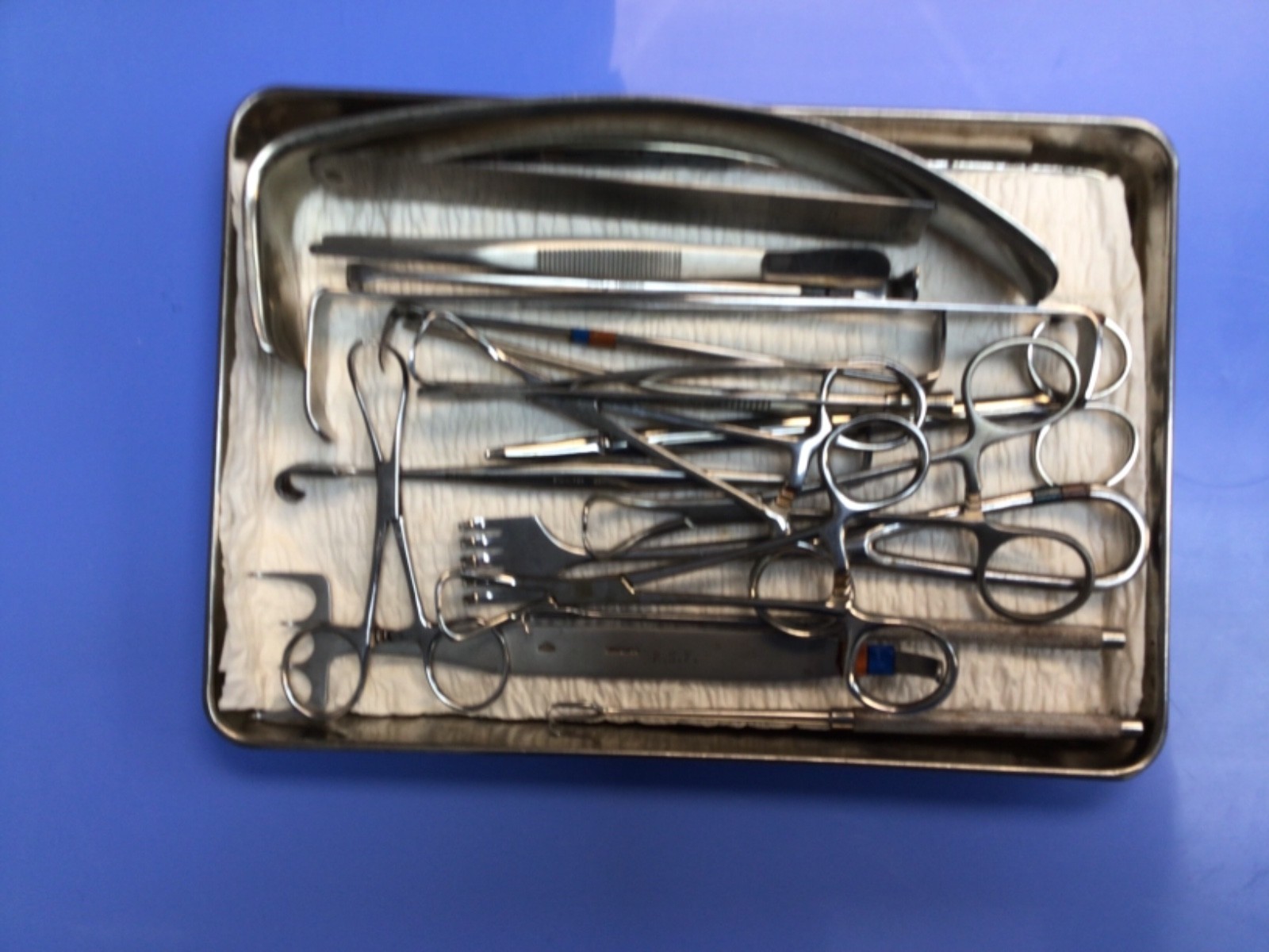 18 pcs. Breast Surgery Instrument Tray (USED).