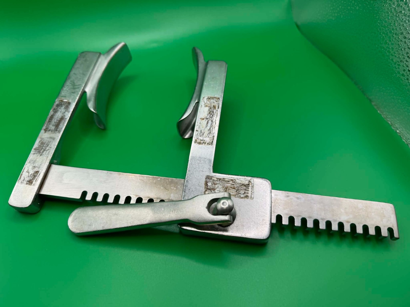 Sternal Retractor