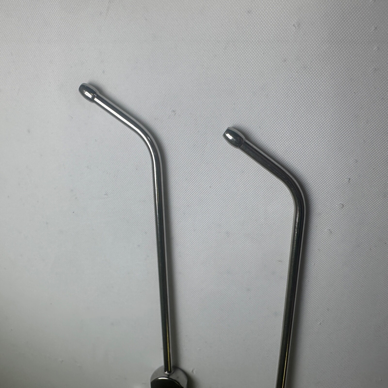 Medtronic 960-370 Olive Tip Surgical Suction Instrument 3MM Set Of 2