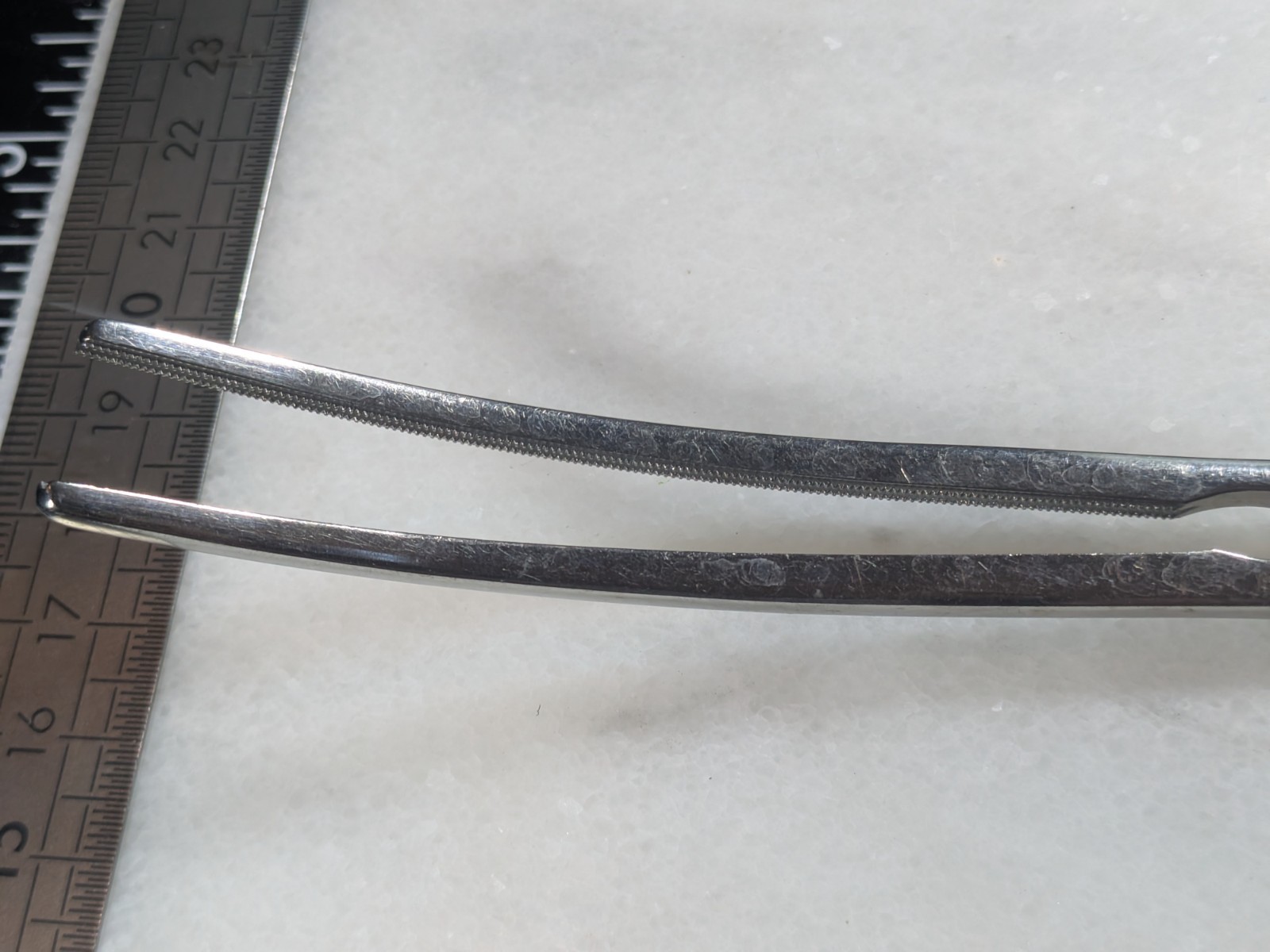 Curved Hemostatic Forceps Approx 10″
