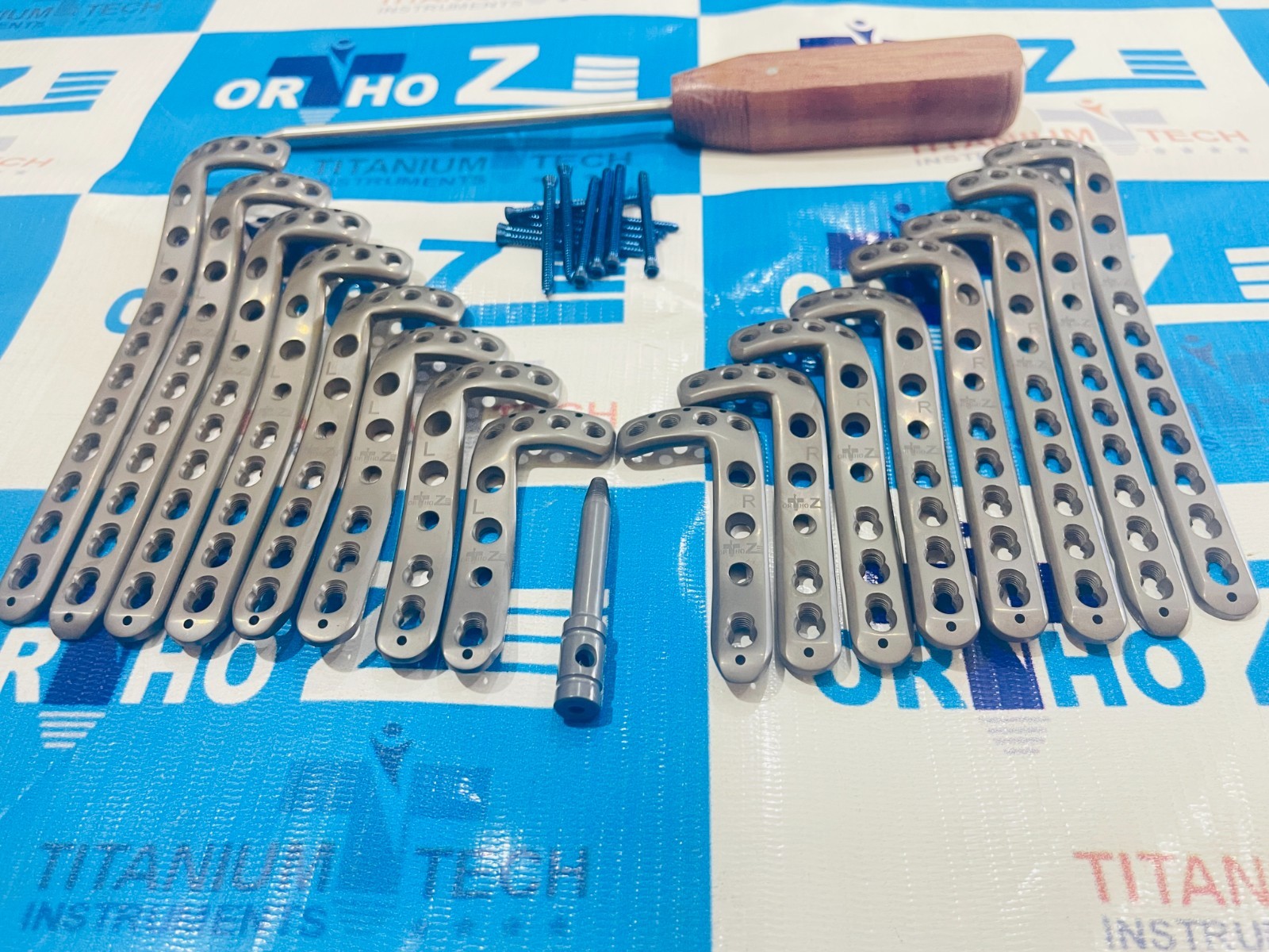 Locking Proximal Tibiä Raft 5-11 Hole Plate L & R & 3.5mm Screw-61 Pc-Titanium