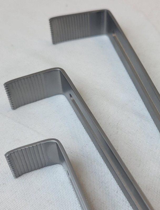 Jarit Henly Center Retractor Blade 205-540, 205-542, 205-544