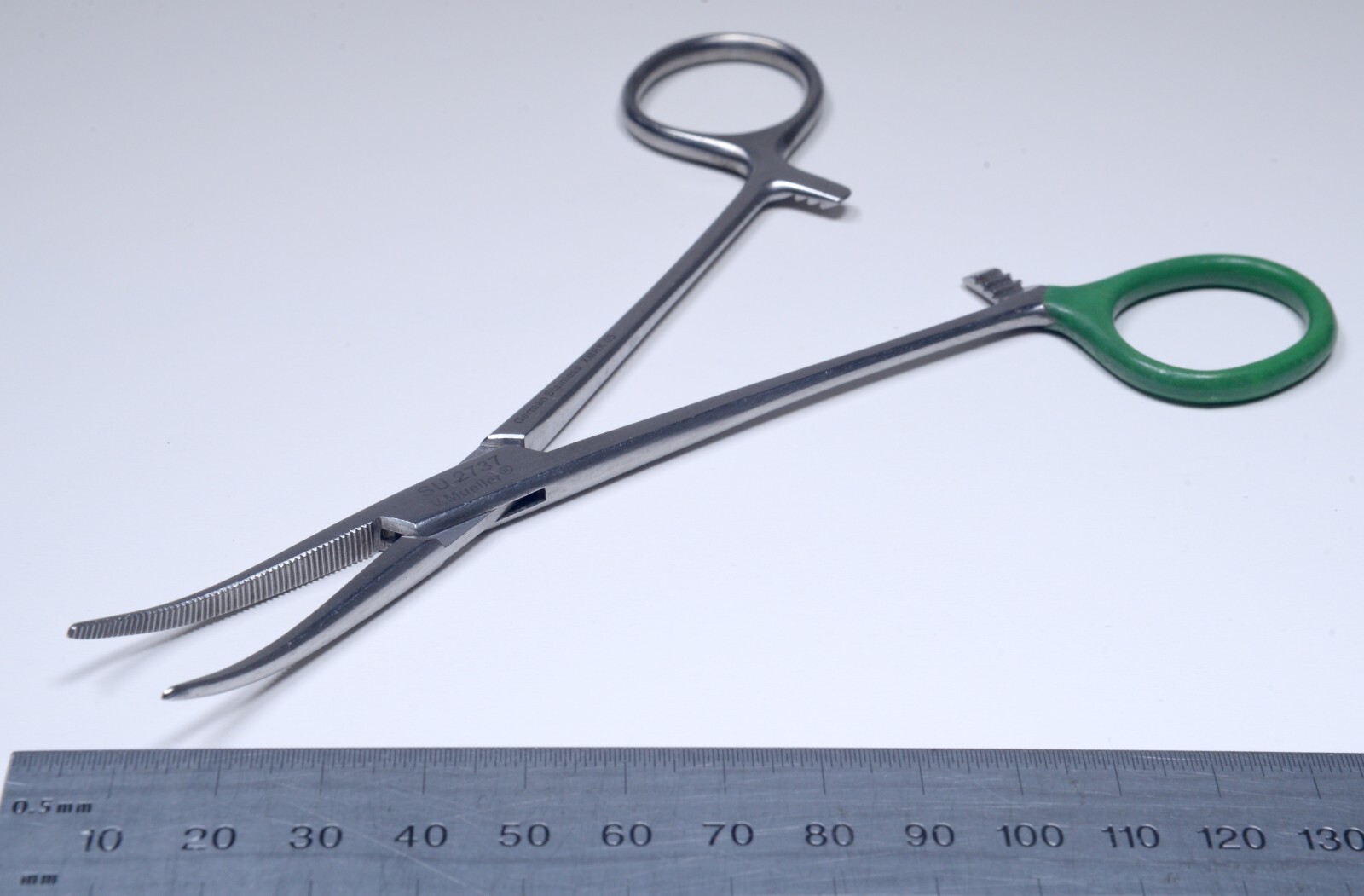 V. Mueller #SU2737 Crile Forceps 6¼” Curved Stainless Steel Surgical