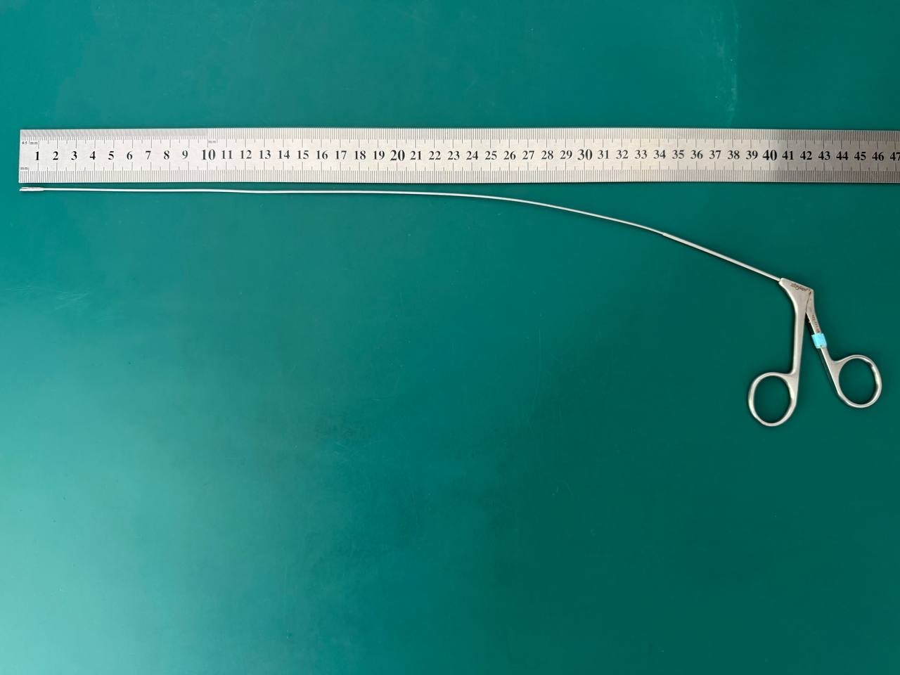 Stryker 502-777-200 Surgical Semi Flexible Laparoscopic Punch 7fr 41cm