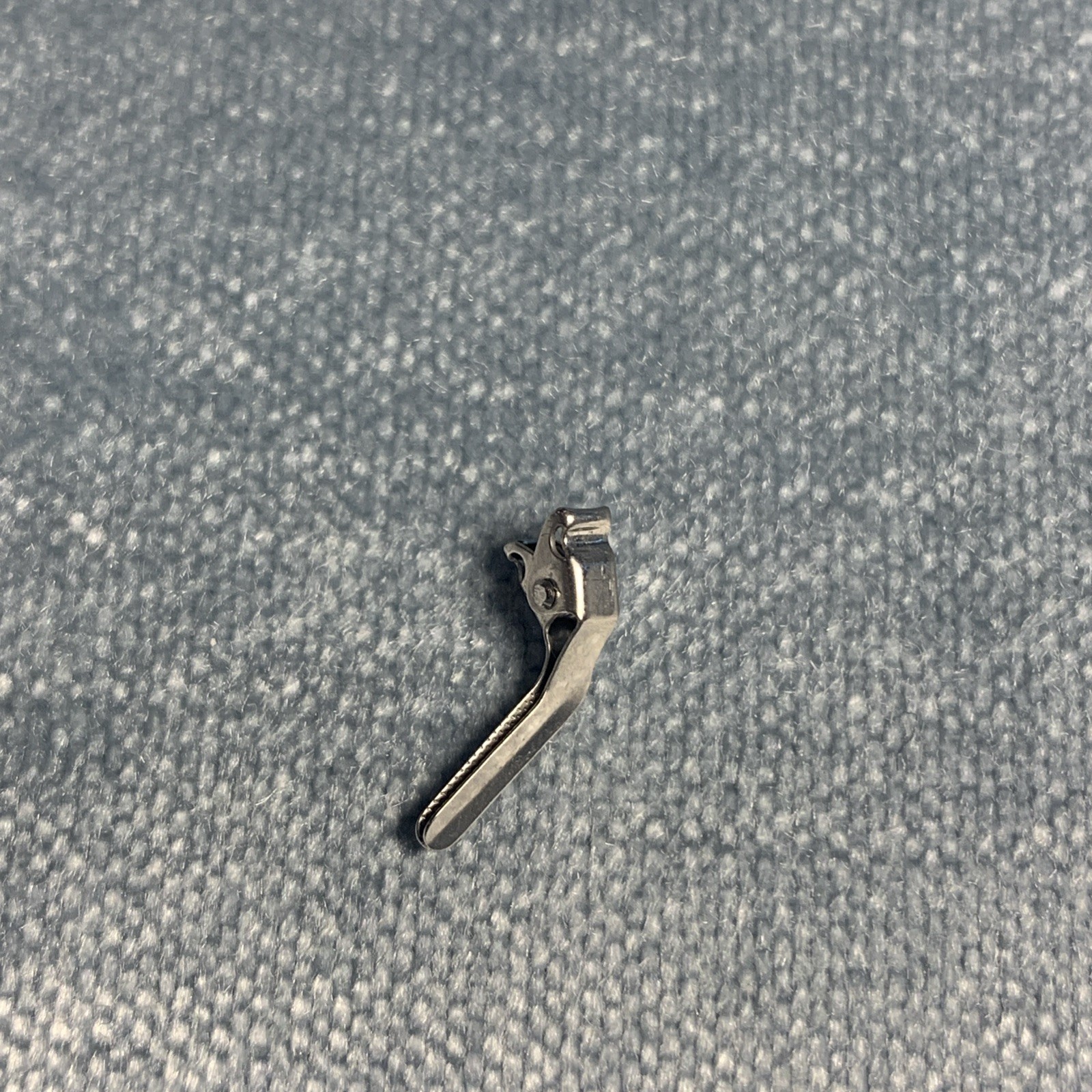 Microvascular Clamp Angled Serrated Unbranded