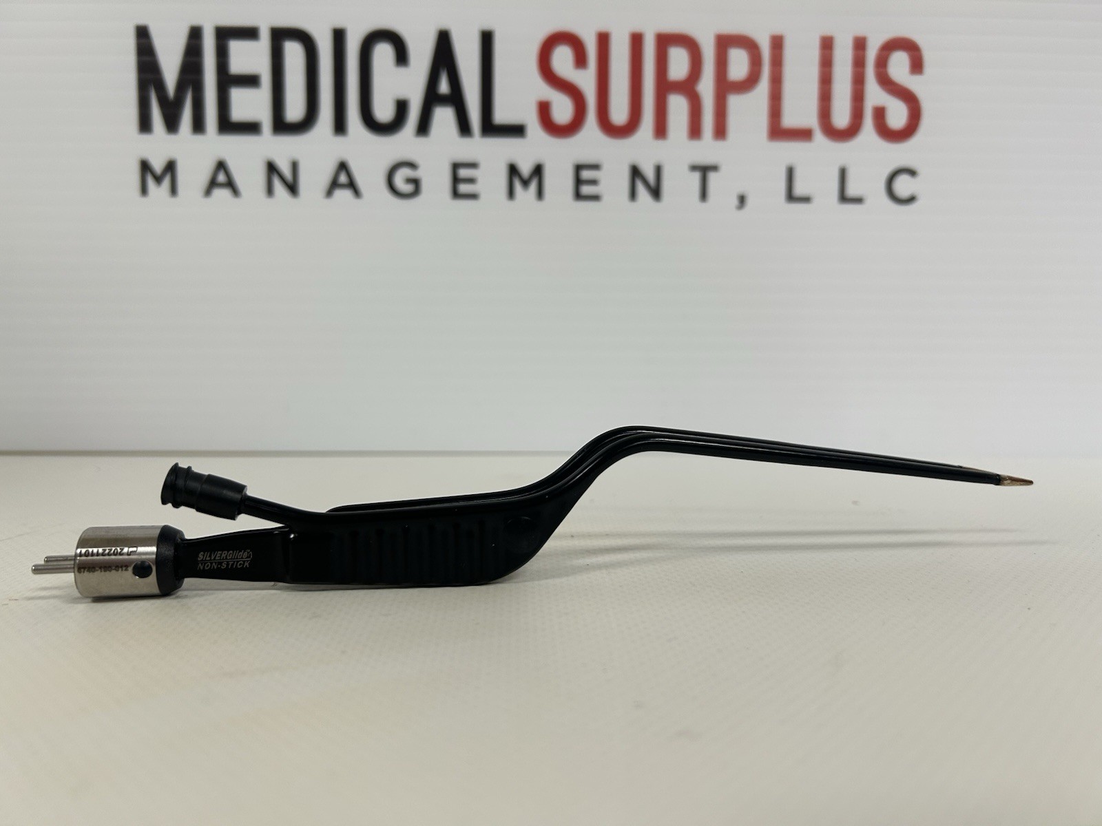 Stryker 7.5″ 1.2mm Tip Bayonet SilverGlide Non-Stick Irrigating Bipolar Forceps