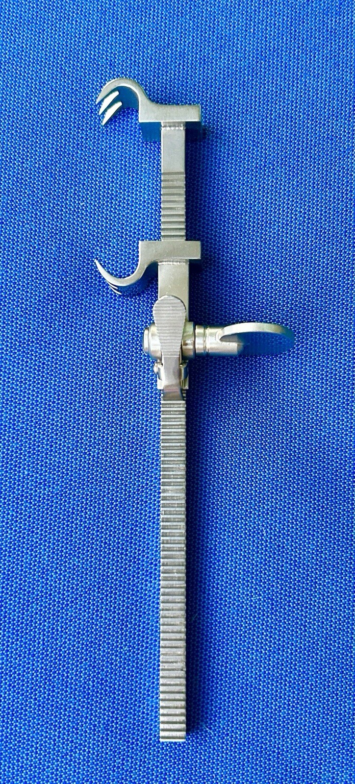 Codman Symmetry 50-8050 Bailey Rib Contracter