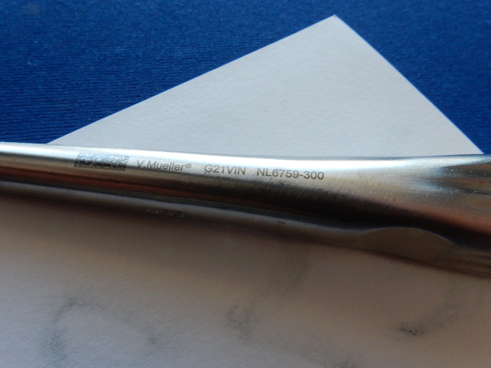 V. Mueller NL6759-300 Bruns Angled Oval Cup Size 000 Curette