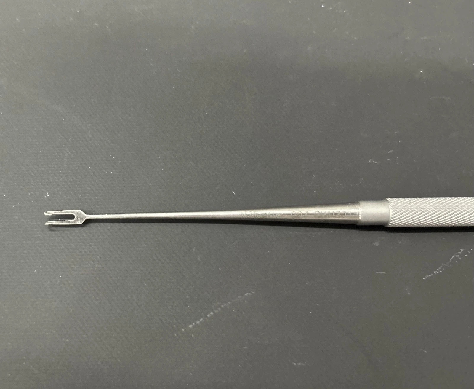 V.Mueller Nasal Tenacula Double Hook, 2mm Sharp Prongs, RH1120
