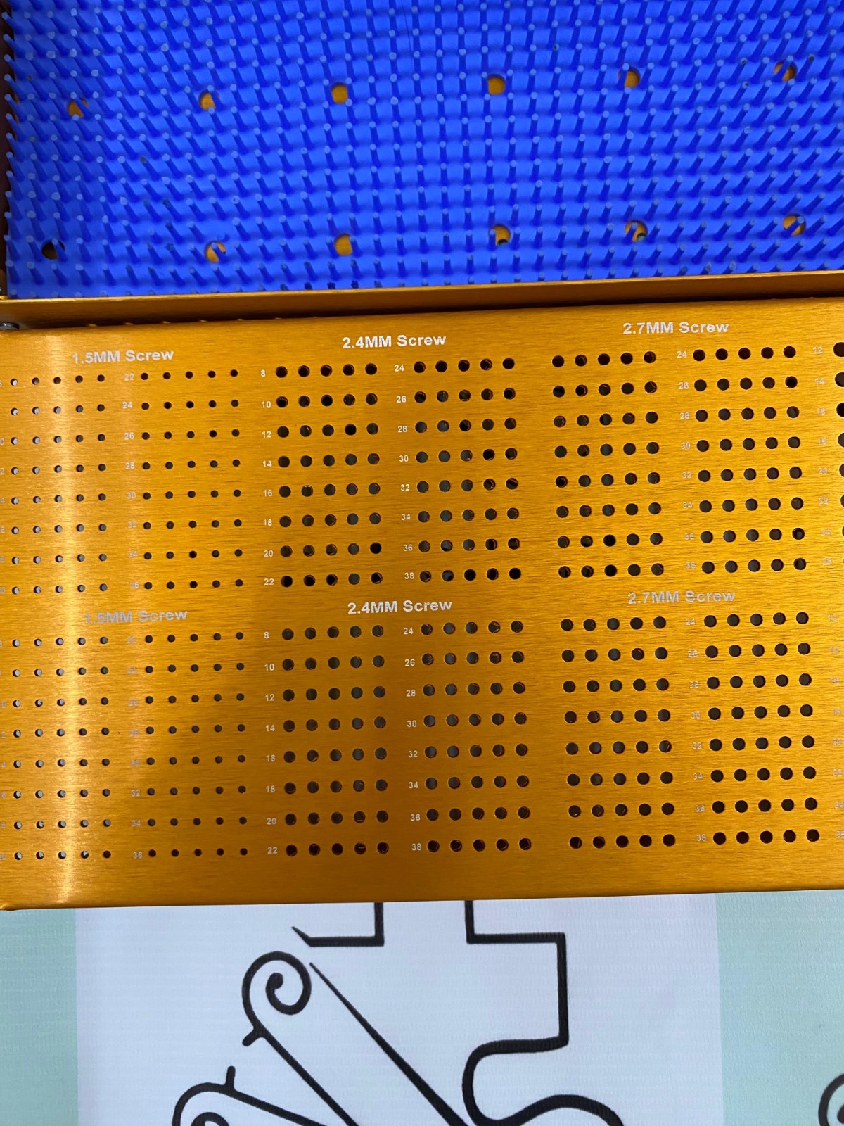 Empty Screw Box For 1.5/2.4/2.7 & 3.5MM Locking And Cortical Screws With Mat