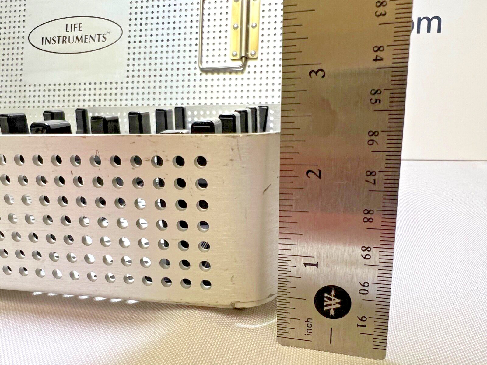 Life instruments 5 Slot Lumbar Elevator Curette Sterilization Case