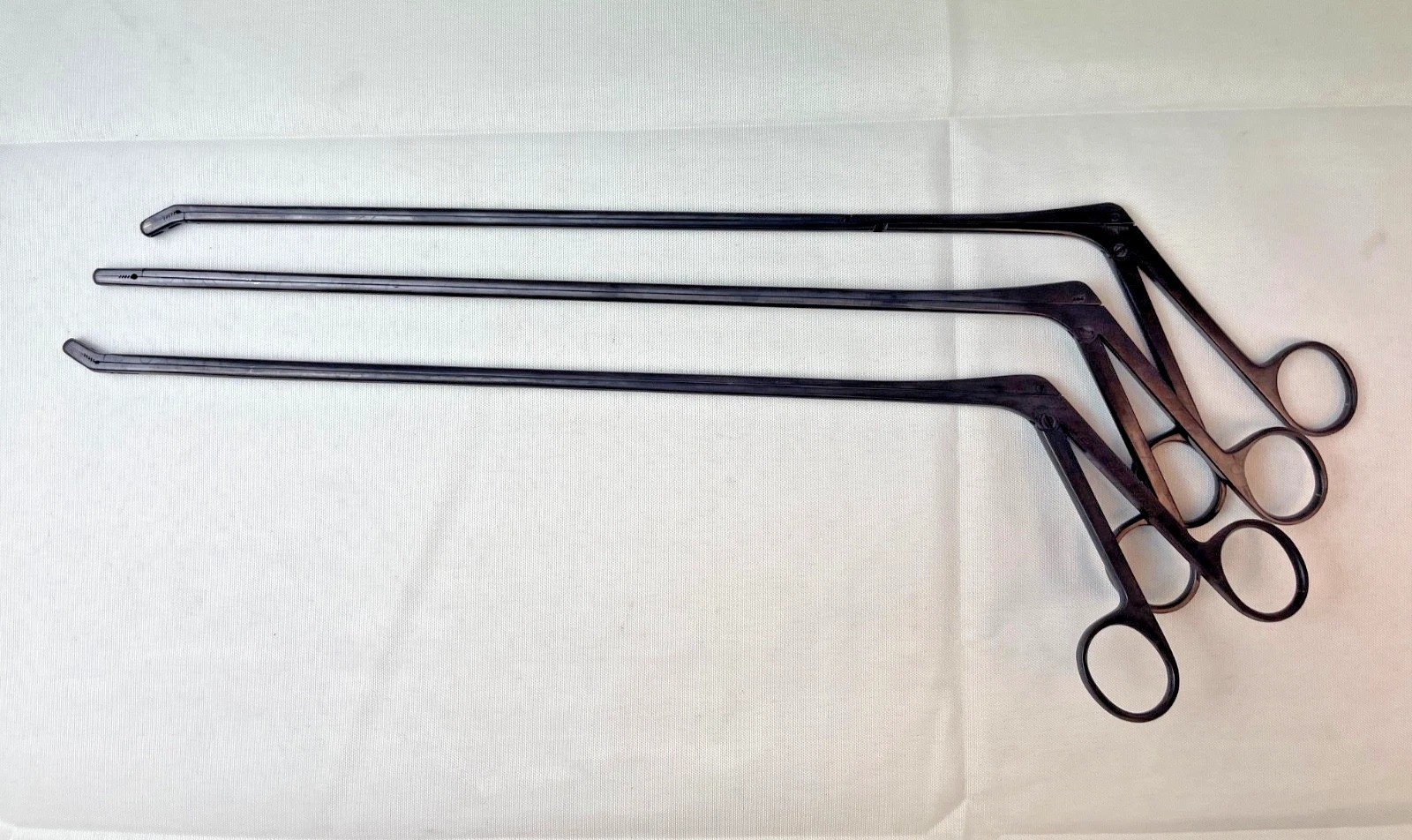 Set of 3 Wiggins Medical 5mm x 9″ Black Fenestrated Jaw w/ Teeth IVD Rongeurs