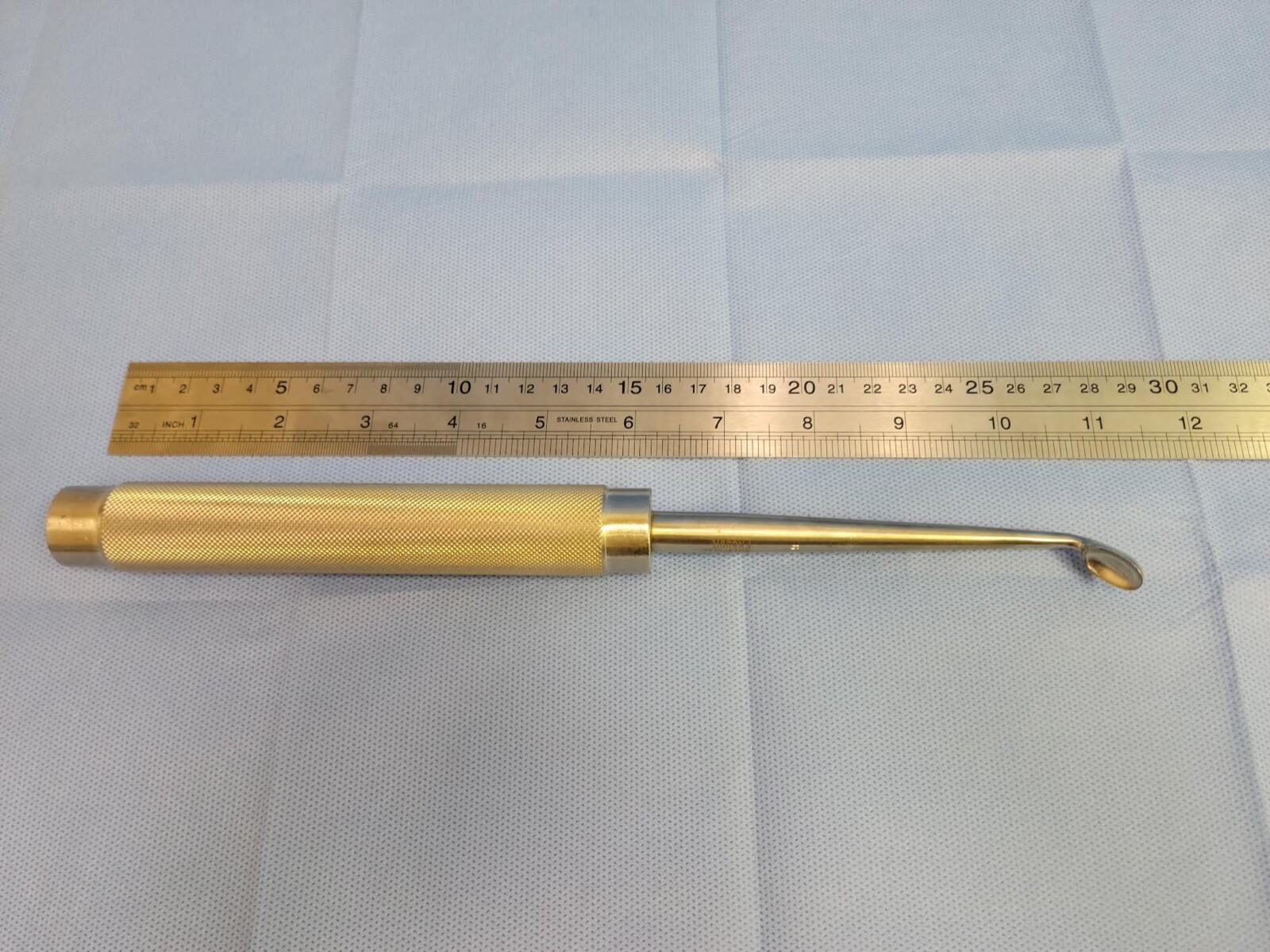 Aesculap FK599R Surgical Orthopedic 11″ Angled Cobb Curette