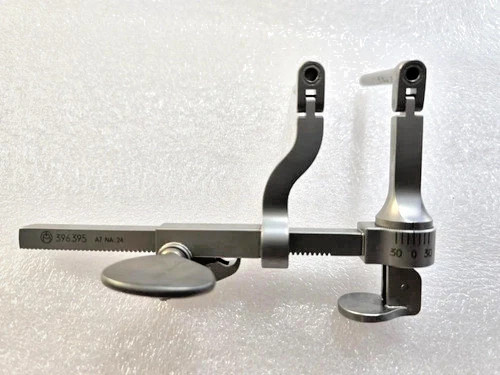 Swiss Surgical Adjustable Ratchet Cervical Distractor Right Spine Surgical Tool