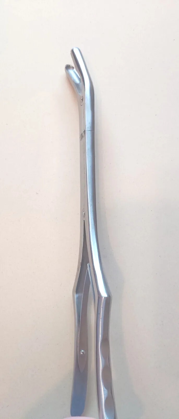 ****ALIF Rongeur **KOROS USA**12 MM ANGLED W/ SERRATED JAWS****