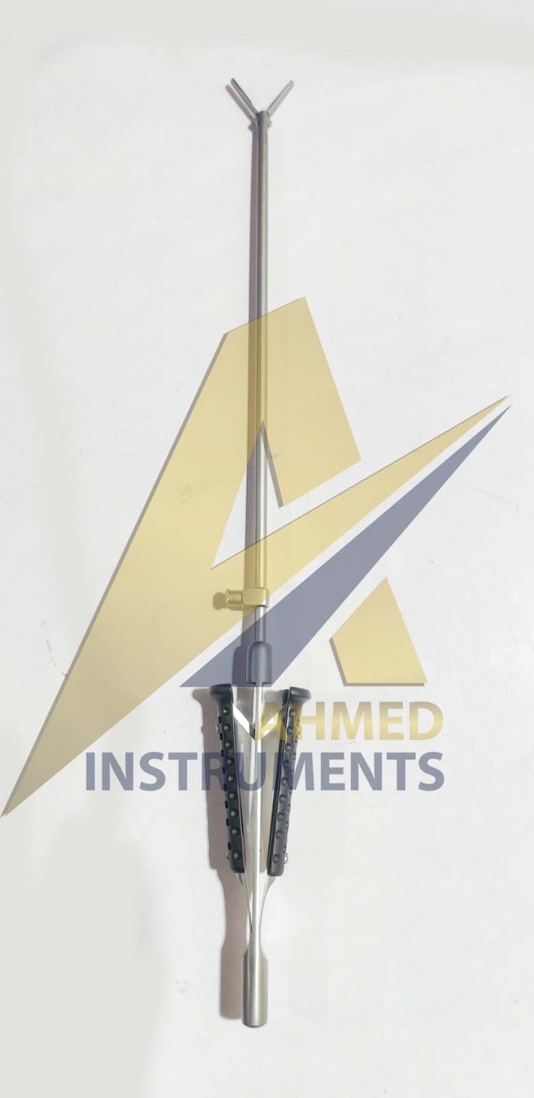 Surgical Needle Holder for Minimally Invasive Cardiac Surgery