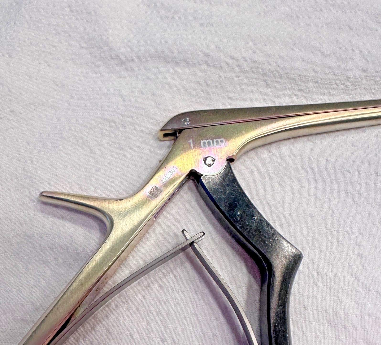 Ruggles Integra RB5860 Kerrison Rongeur, 7″, Ultra-Coat, micro angled up 40°
