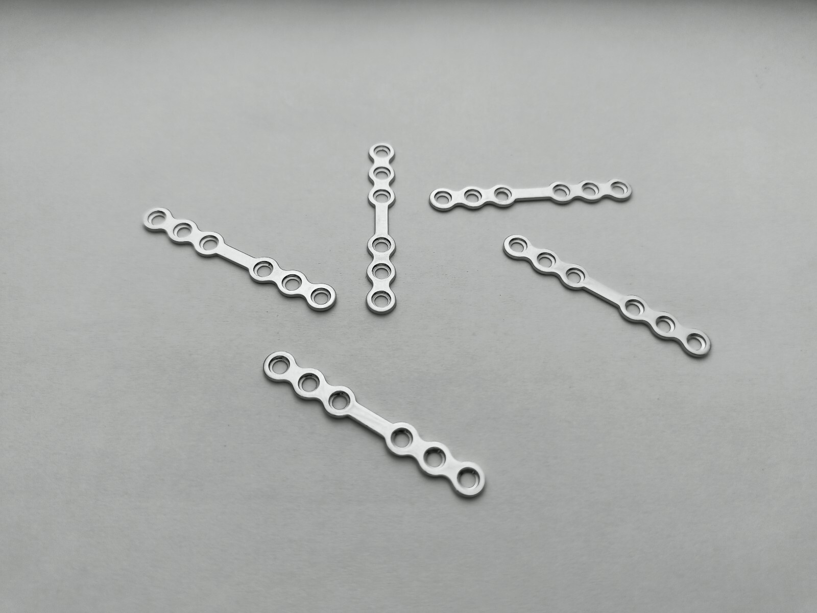 Maxillofacial 2.0mm stainless steel 5 plate with 50 screws veterinary