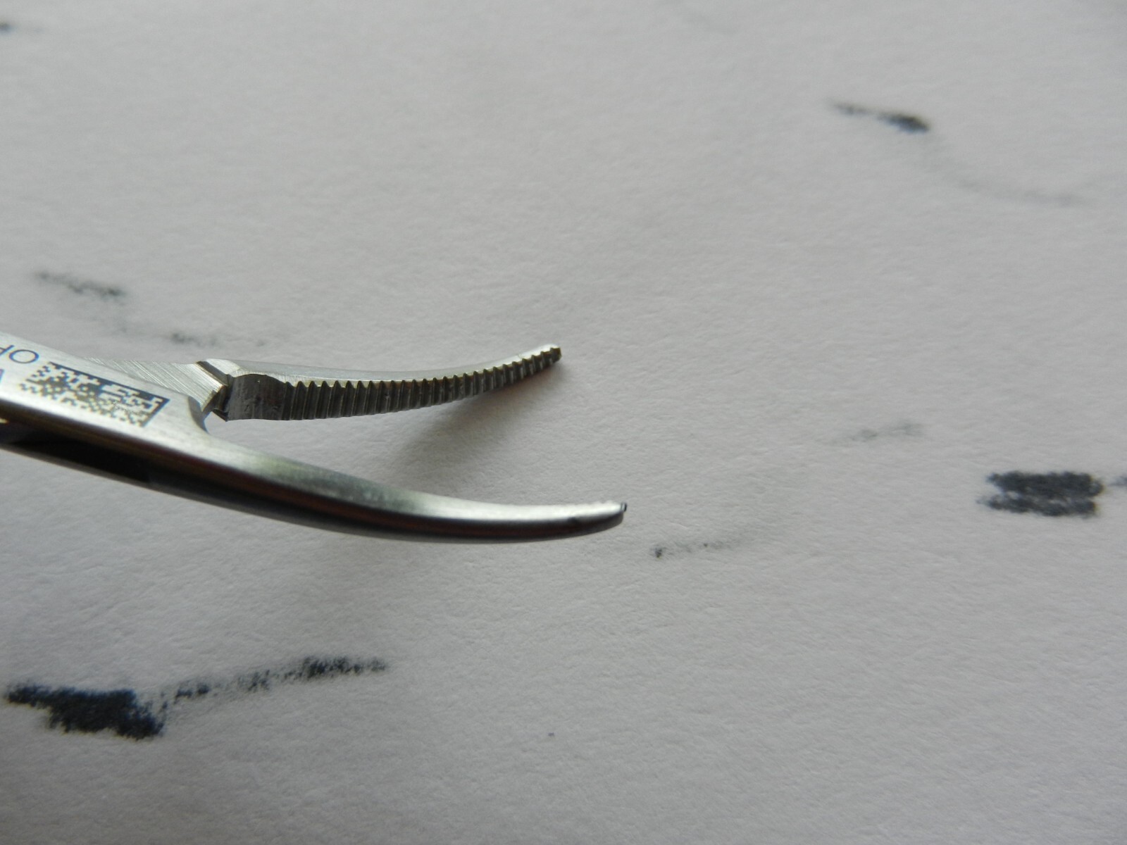 E5852 V. Mueller OP7551 Delicate Curved Jaw Mosquito Forceps