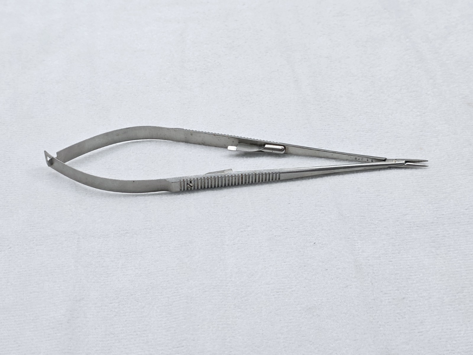 Scanlan 6006-70 Castroviejo Diamond Dust Jacobs Micro Surg. 6.75″ Needle Holder