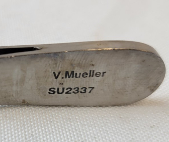 V. Mueller SU2337 Tissue Forceps, 25 cm, 1×2 Teeth w/ Smooth Jaws