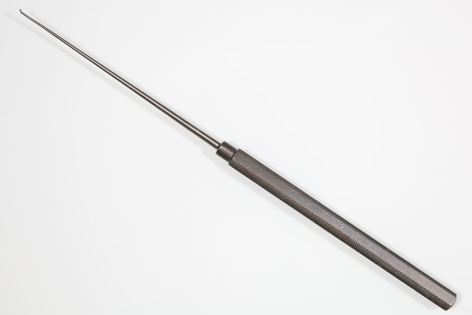 Codman 80-1532 Verity Nerve Hook, Angled 90°, Blunt 2mm Tip, Titanium, 7-3/8in