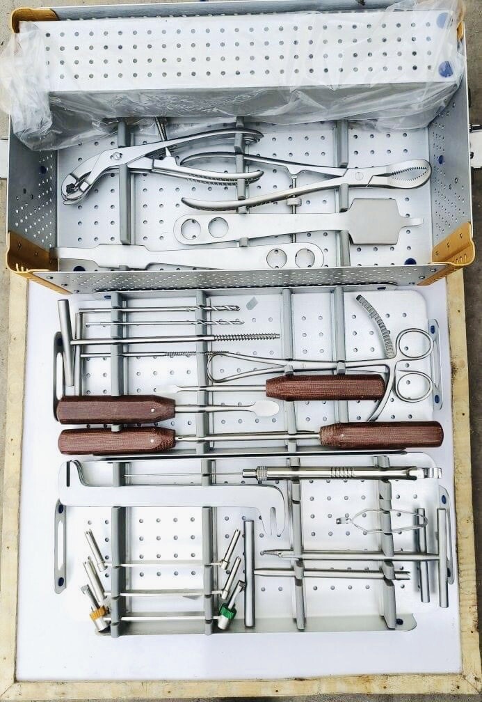 Large Fragment Set Locking & Non locking Instruments Orthopedic Aluminium Box