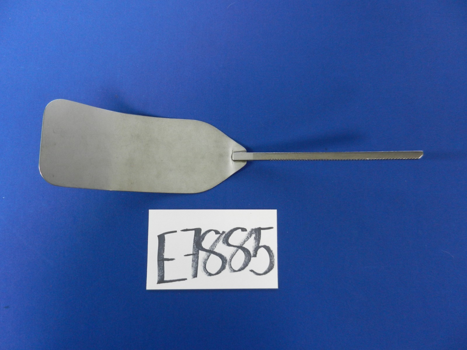 Omni-Tract 11518 Fixed Square Serrated Shaft Malleable Retractor Blade 16.5cm